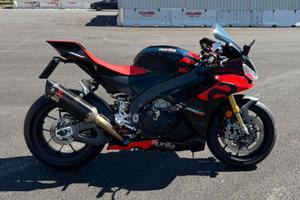 RSV4 1100 Factory