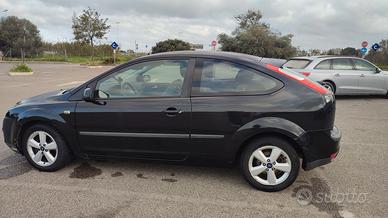 Ford Focus Coupé, bassissimi consumi