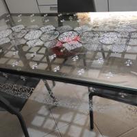 Tavolo fisso, con copertura in vetro e griglia sot