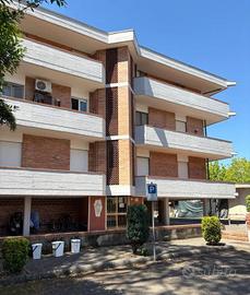 Appartamento di 65 m² con 2 locali a Luni