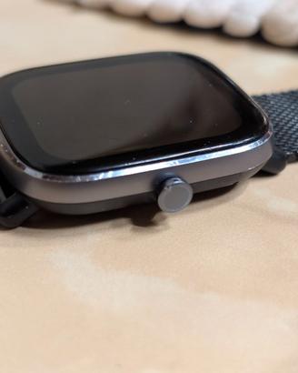 GTS 2 mini con cinturino in metallo