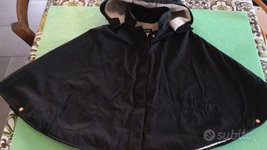 Poncho giubbino cappotto Kiabi. 7 anni
