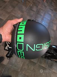 casco jet momo
