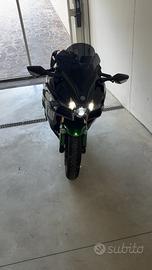 Kawasaki Ninja H2 SX SE 2018 - 35.300 km - valigie