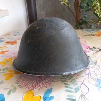 Elmetto MKIII detto (tartaruga) dalla forma simile