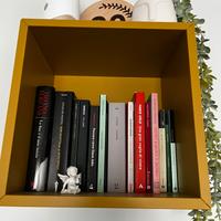 Libreria cubo a sospensione