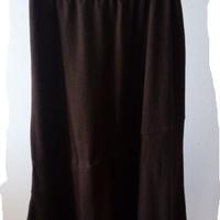 Gonna in lana svasata