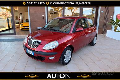 Lancia Ypsilon 1.3 MJT 75 CV Platino