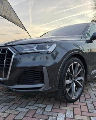 Audi Q7 50 3.0 tdi mhev Sport quattro tiptronic 7p