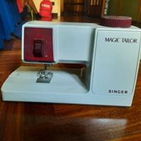 MACCHINA DA CUCIRE SINGER MAGIC TAILOR - anni 80