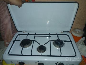 cucina a 3 fornelli 