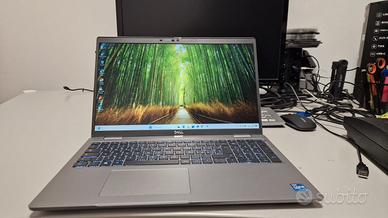 Dell I7 1185G7 32gb ram Intel IrisXe nvme 512gb