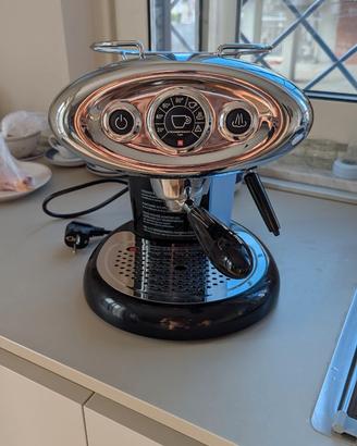 Macchina da caffe Illy Iperespresso