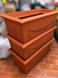 Vasi effetto terracotta in resina