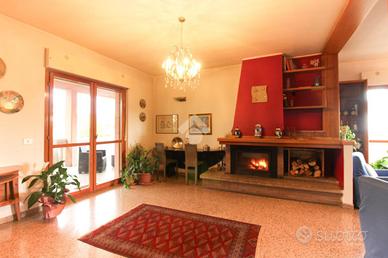 PORZIONE DI BIFAMILIARE A ROSETO DEGLI ABRUZZI