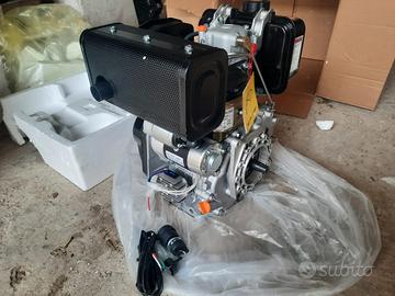 Attrezzo agricolo - motore diesel vari usi