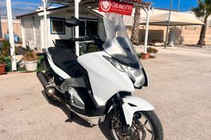 Honda Integra 700