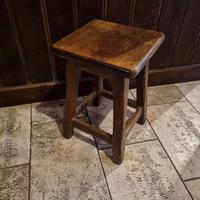 sgabello da pub