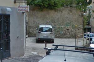 Posto Auto In Cortile Privato