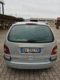 Renault scenic 1 serie 2002. 1.6 16v benzina+gpl 