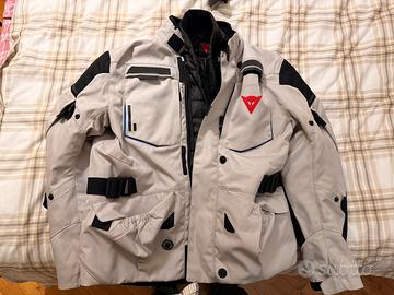 Dainese giacca Splugen e pantalone Ladakh