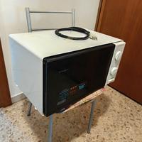 Microonde DeLonghi Sfornatutto 