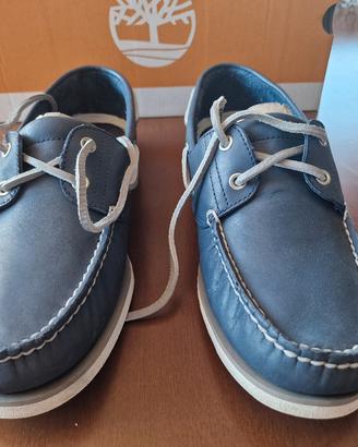 timberland classic boat