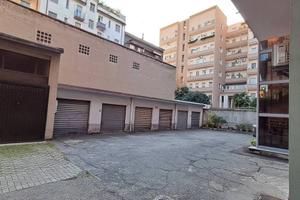 Box / Garage di 12 m² a Milano