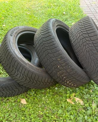 4 pneumatici invernali Hankook 215/55 R18