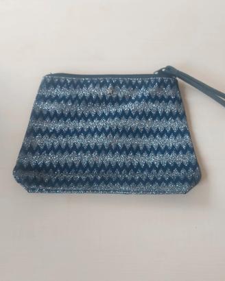 pochette L'Aura