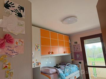 Mobile cameretta per bambini. Trattabile.