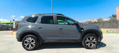 Dacia Duster jorney up 