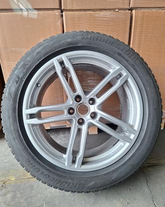 cerchi originali Porsche Macan da 19 con gomme inv