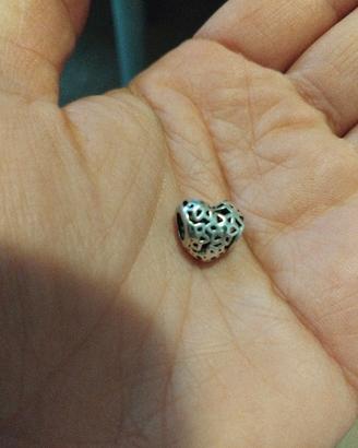 ciondolo pandora a cuore