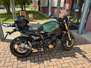 Benelli 800