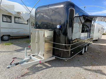 Food truck nuovo - mai utilizzato - attrezzato