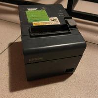 Cassa fiscale con all in one schermo e display