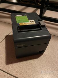 Cassa fiscale con all in one schermo e display