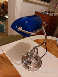 lampada ministeriale blu