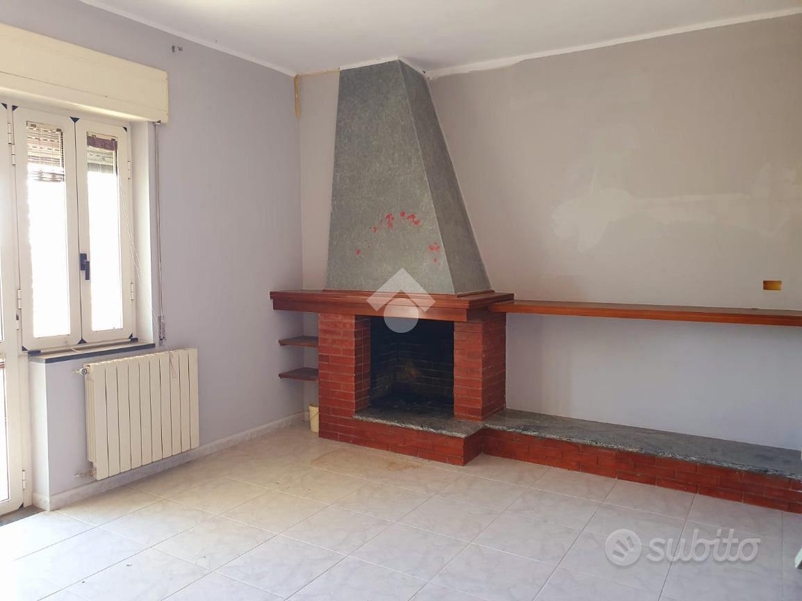 Casa – Mondragone, Caserta - Altro