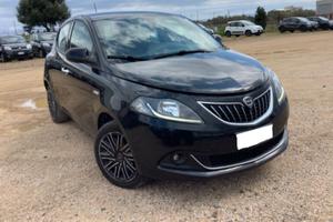 Lancia Ypsilon 1.0 FireFly 5 porte S&S Hybrid Gold