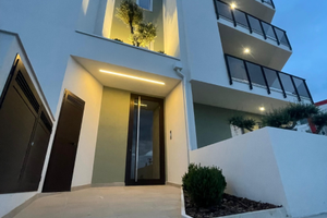 Appartamento semi-indipendente (prezzo trattabile)