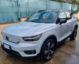 VOLVO XC40 elettrica