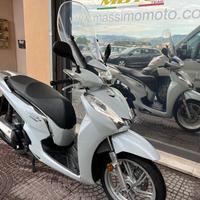 HONDA SH 300 i PASSAGGIO GARANZIA TAGLIANDO INCL