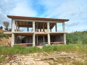 Casa antisismica in zona collinare