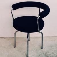 Poltroncina “LC 7” per Cassina (1927; 1978)