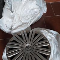 Cerchi in ferro con borchie