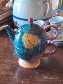 Teiera con tazza