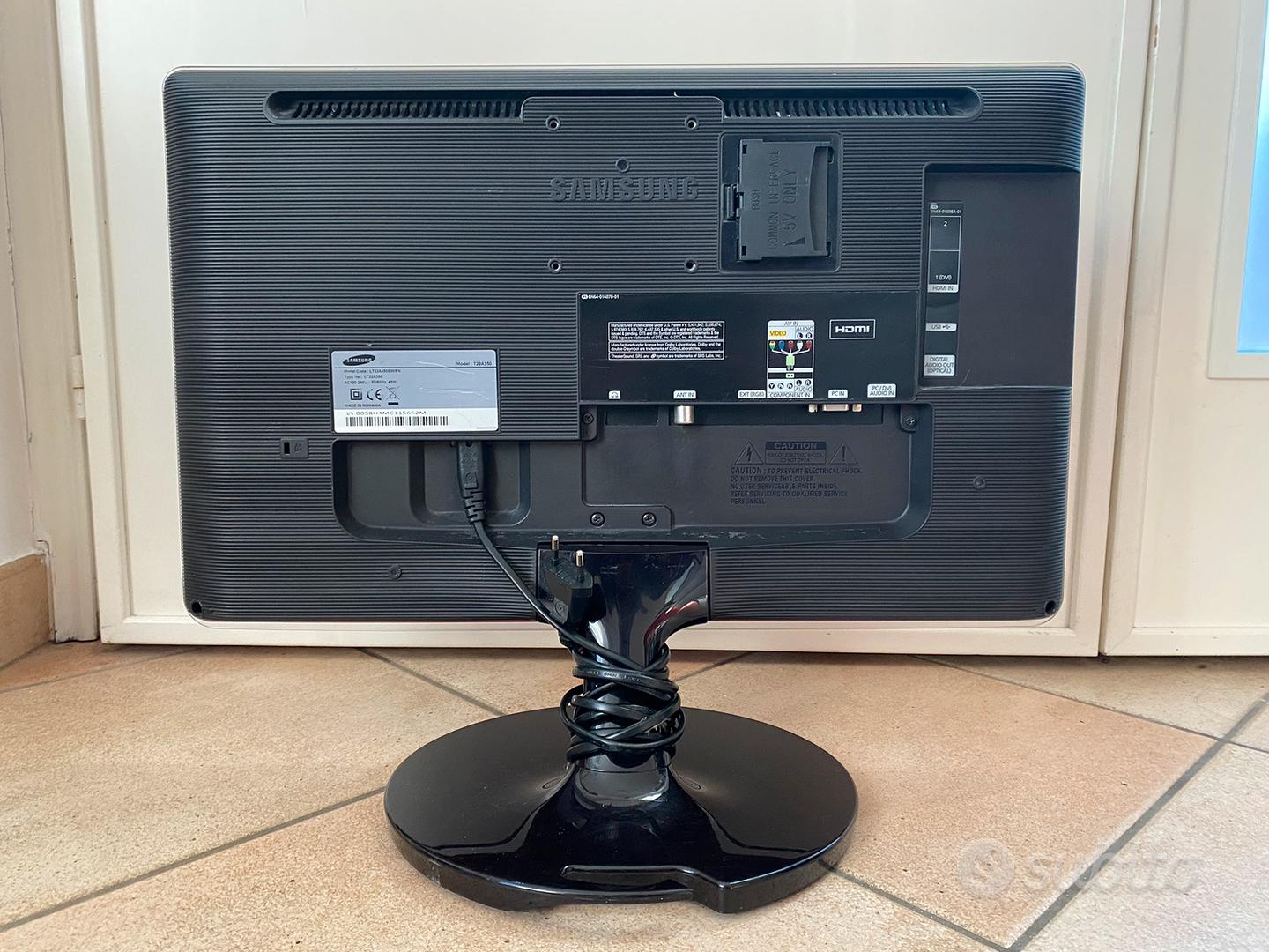 Samsung Monitor TV 22 pollici con decoder - Audio/Video In vendita a Torino