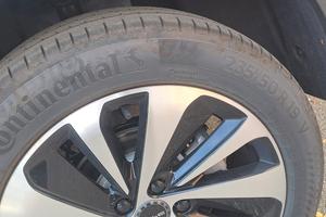 Pneumatici per auto Continental